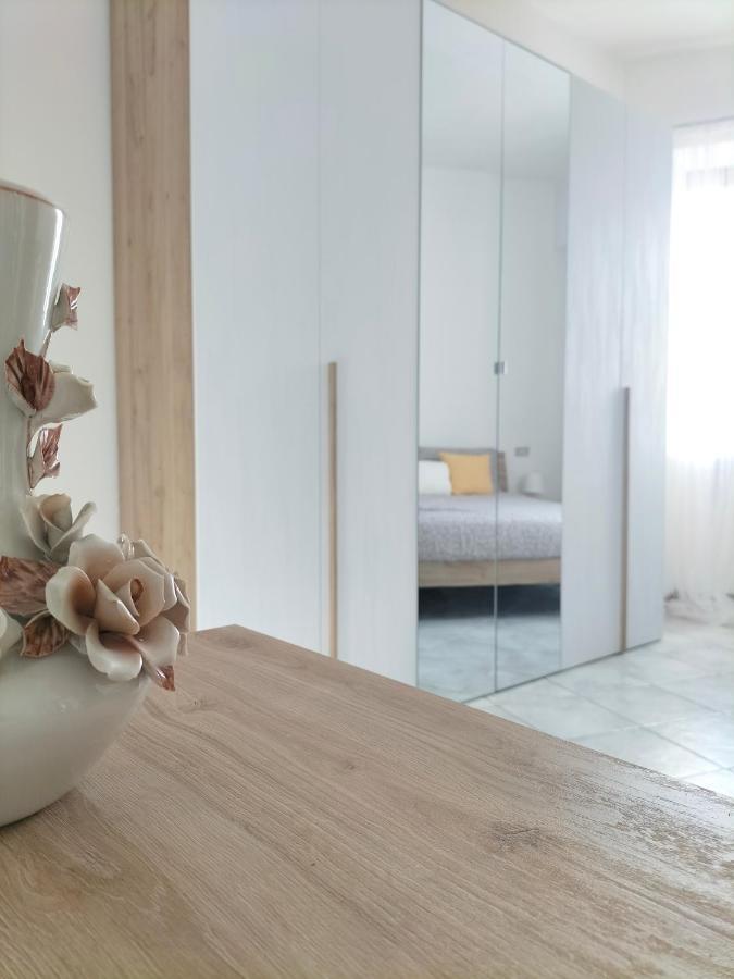 Casa Mina Lägenhet Omegna Exteriör bild